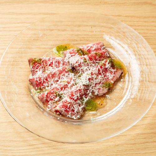 Roast beef carpaccio made with Japanese black beef
