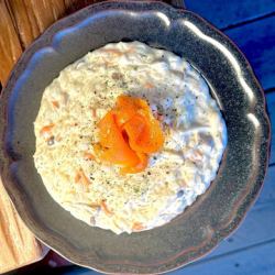 スモークサーモンとキノコのクリームリゾット