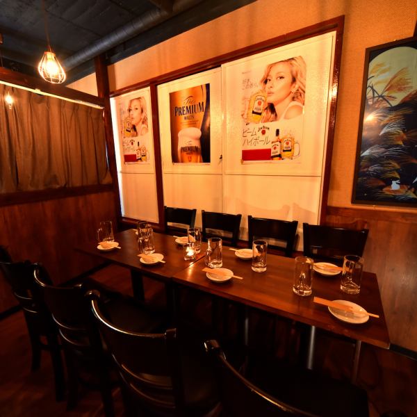 You can use up to 100 guests! If you wish to party in large numbers, please come to our shop! In the space where you feel the warmth of warmth of wood you can relax comfortably.It is a very easy to use area for a small gathering.How about a yakitori izakaya at a banquet?
