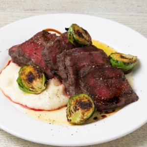 Very black beef sirloin bistikka 200g