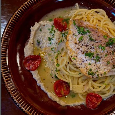 鯛とセミドライトマトのハーブオイル