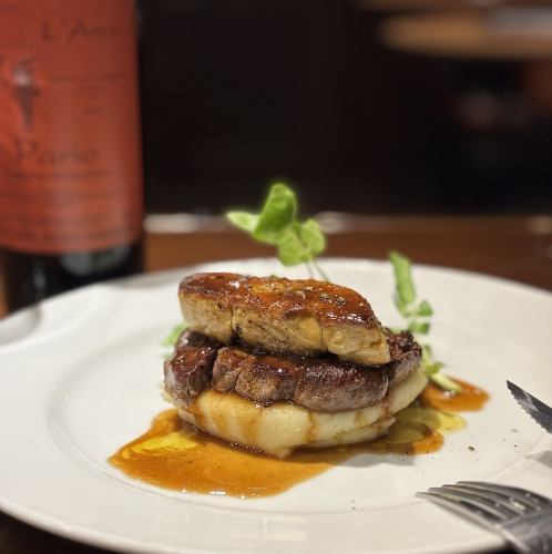 牛フィレ肉とフォアグラのロッシーニ風