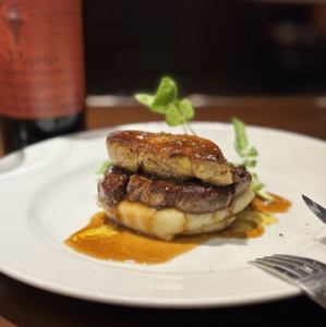 슈퍼 유익! 쇠고기 필레 고기와 포아그라 로시니