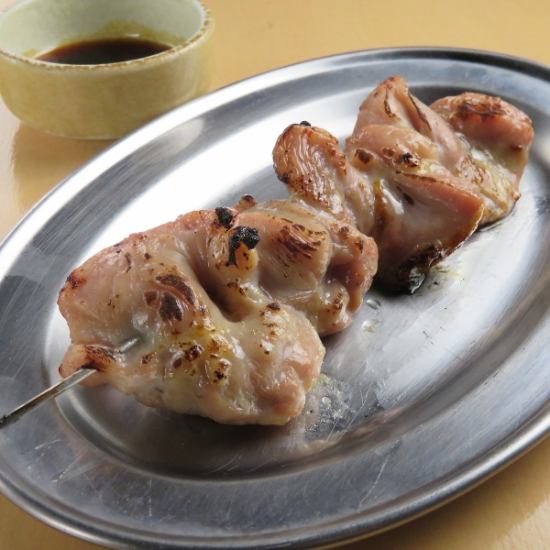 A specialty of Garçon! Jumbo yakitori marinated in salted koji is recommended!