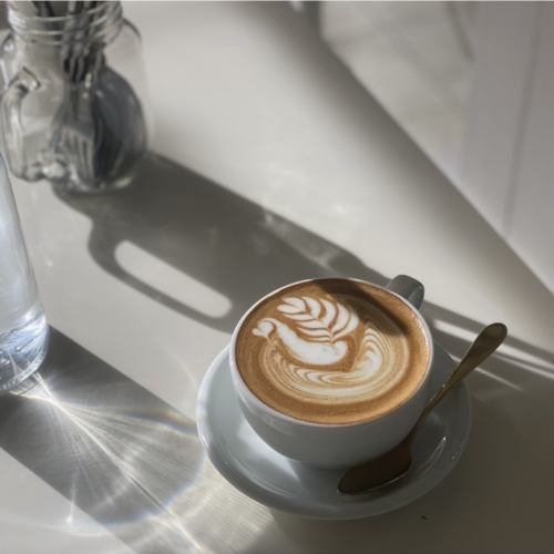 澳式咖啡。也提供外帶服務♪