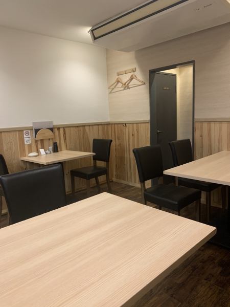 A relaxing and comfortable space away from the hustle and bustle of the city, and the warm woody scent of the store, the atmosphere is outstanding.It is an izakaya where you can enjoy chicken dishes and yakitori near "Ramen Nutrition Eiyouken".Please spend a relaxing time.