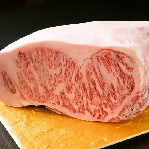 Today's Top 3 Wagyu Sirloin + Matsusaka Beef, Kobe Beef, and Omi Beef [Compare and Taste] (Sukiyaki or Shabu-Shabu)