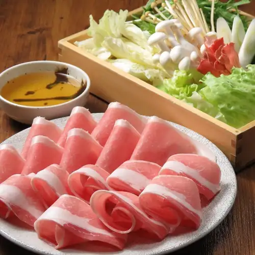◆Lunch Course◆Assorted Domestic Pork Platter [All-you-can-eat Vegetables and Mushrooms] (Sukiyaki or Shabu-shabu)