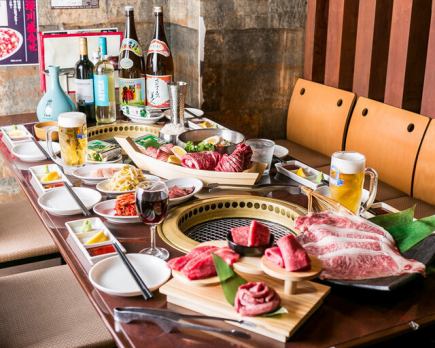 A total of 15 meat-filled dishes including 3 types of specially selected parts of Japanese black beef and a handful of sirloin [Michimori Course Kiwami] 7,700 yen luxury course!