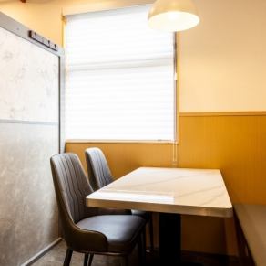 少人数～大人数様まで大歓迎！個室空間でゆったりとご飲食をお楽しみいただけます。