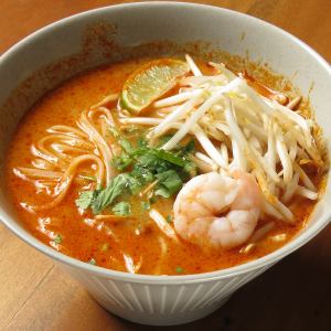 トムヤムクンヌードル