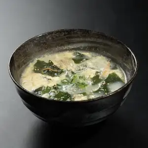 裙帶菜蛋牛尾湯