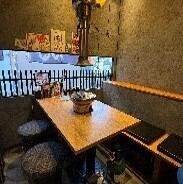 気心知れた友人やご家族でのお食事にも最適なお席。