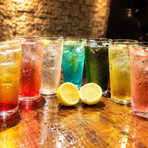 様々なお酒の数々をご用意