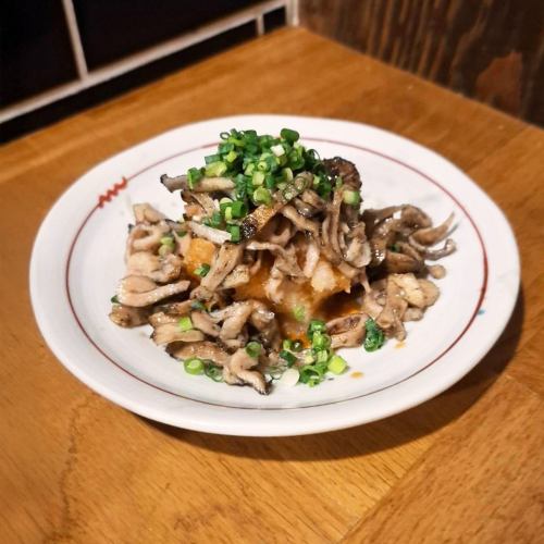 炭火香る奥久慈しゃもの鶏皮炙りポン酢