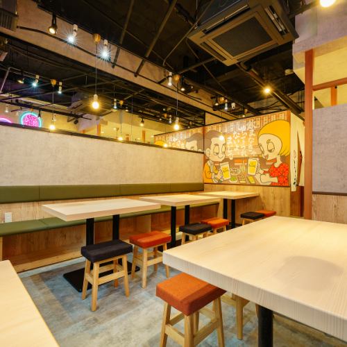 昔ながらのレトロな大衆酒場の風情を残しつつ、現代のお洒落でモダンな雰囲気が融合したネオ大衆居酒屋♪【焼鳥/焼き鳥/居酒屋/餃子/焼売/飲み放題/肉/女子会/天文館/大衆酒場/サク飲み/昼飲み/ハイボール】