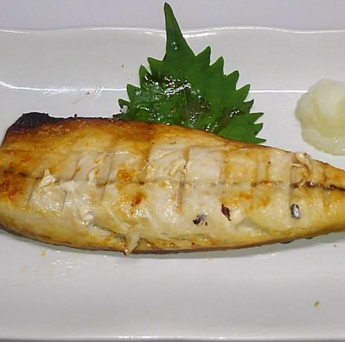 サバの塩焼き
