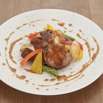 【料理長オススメコース】当店人気メニューを集めたデザート付き全7品5000円(税込)