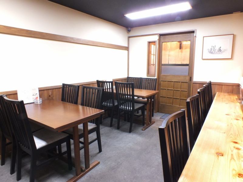 Open space is recommended for banquet etc. Space without openings in the open kitchen produces a sense of physical presence at the banquet! You can rent it for 12 ~ 20 people! When you want to celebrate an important person, bring your kitchen Please use it by all means!
