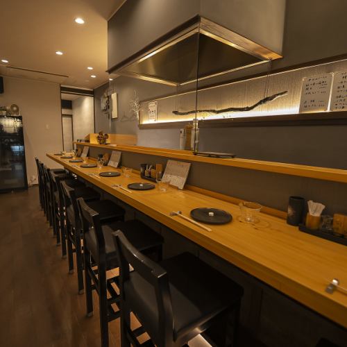 全席カウンターのライブ感で五感で愉しむ食事体験を