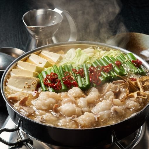 [3-hour all-you-can-eat and drink course] 18 dishes in total♪ All-you-can-eat "Charcoal-grilled Yakitori x Kyushu Motsunabe All-You-Can-Eat Course" 3,880 yen