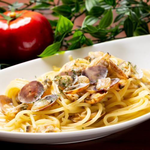 Vongole Bianco (clams)