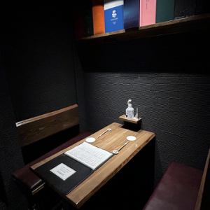 신발을 벗지 않고 넣는 테이블 석도 있습니다! 2 명석, 4 명석을 준비!