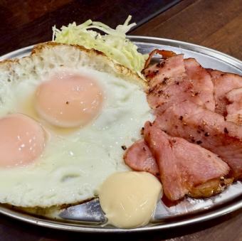 ベーコンエッグ