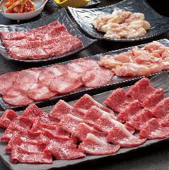 【和牛焼肉とこだわりの江戸前鮨が食べ放題！】全76品が100分食べ放題