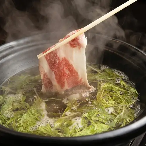 In addition to grilled meat and grilled shabu-shabu, we also offer dashi shabu-shabu!