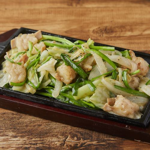 ホルモン鉄板焼き