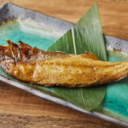 鯖魚（半條）