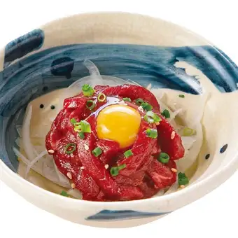 馬刺しユッケ