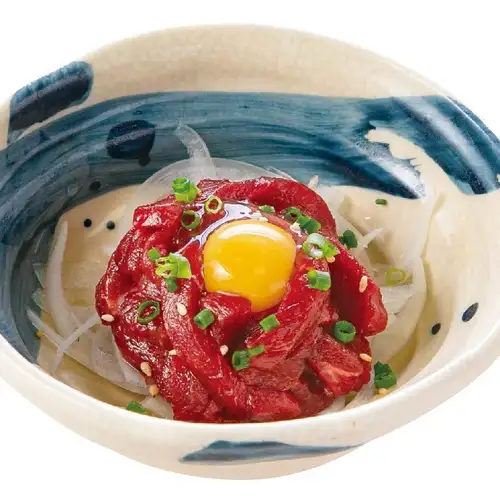 馬刺しユッケ