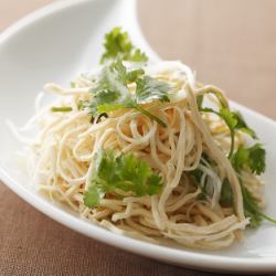 牛ハチノスのネギ和え/干し豆腐の冷菜