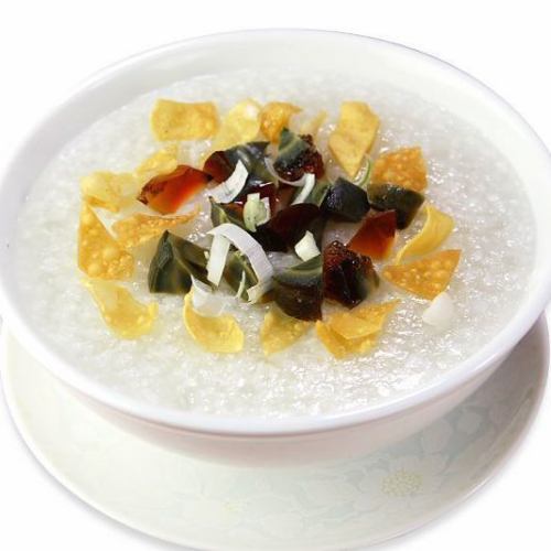 Porridge with century egg / Porridge with seafood
