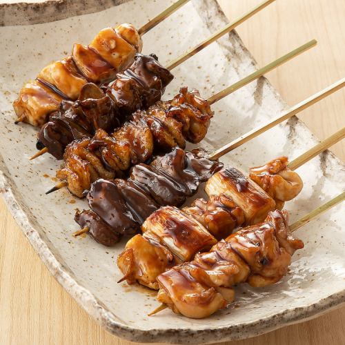 Assorted grilled skewers of Daisen chicken (with sauce or salt) 6 skewers