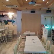 If you are planning a large party, you can rent the venue exclusively for your friends and family to enjoy without worrying about those around you! We can accommodate up to 50 people.We also have a projector available for watching sports. *Please feel free to contact the store for details such as the number of people.