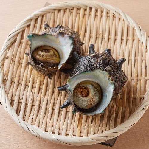 サザエのつぼ焼き