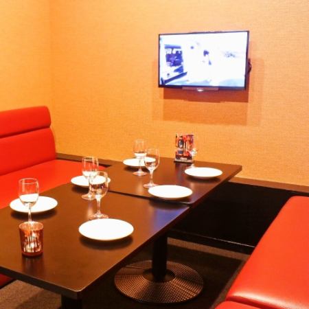 We recommend the sofa seats! The spacious store boasts the largest capacity in the area, and the table layout can be freely arranged! It's a good location that's a 3-minute walk from Kichijoji Station, so you can feel at ease even if you're the secretary. You can use it ♪ We also have a course with all-you-can-drink and a discounted course!