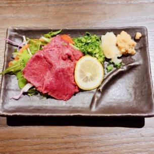 Horse meat fillet sashimi