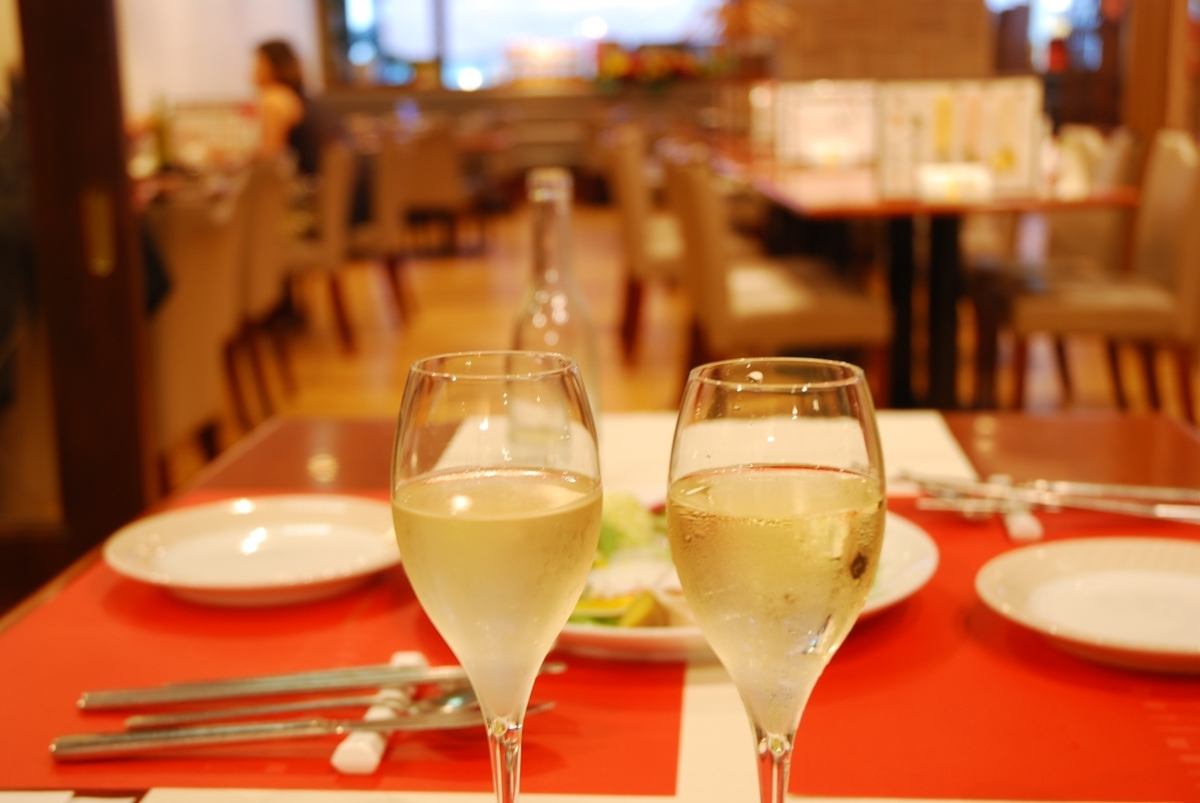 I want to enjoy alcohol even during lunch! We also have great deals on all-you-can-drink♪