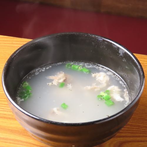 自家製テールスープ