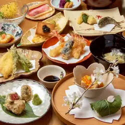 天ぷらづくし「八坂」
