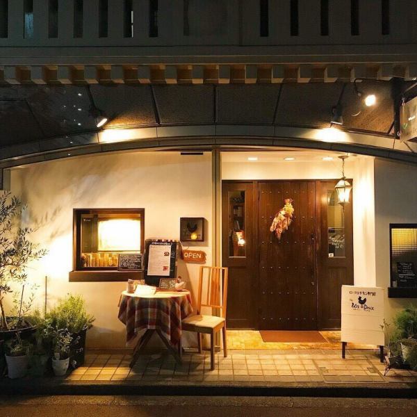 Un Deux, a 2-minute walk from Shin-Shizuoka Station, is a stylish shop with a cozy space where you can spend a relaxing time.Perfect for special occasions such as dates and anniversaries! We also have a variety of surprises! Please spend a wonderful time at our shop on special occasions ♪