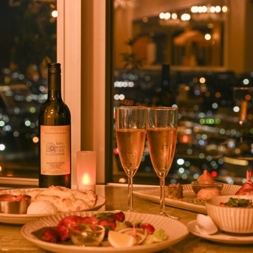 【プレミアム夜景プラン】乾杯ドリンク付・フォーやバターチキンカレーセットなど〈全6品〉