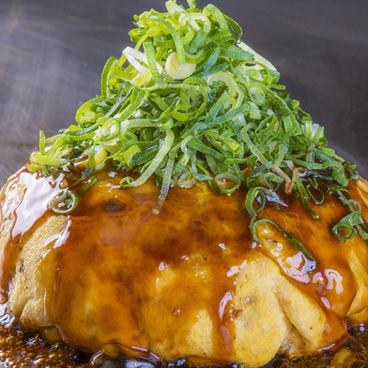 お好み焼きの一番人気『電光石火』◎刻み大葉の香りがアクセントになった自慢の逸品！