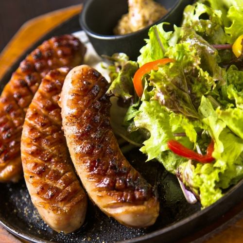 [Teppanyaki of Bali delicious sausage]