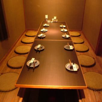 Semi-private room space ♪ We can accommodate up to 6 to 20 people ♪ We can rent a semi-private room with a digging kotatsu for 15 people or more