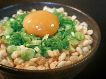 Okonomiyaki restaurant's egg-cooked rice